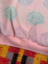 Load image into Gallery viewer, Vintage 80s Style Up Pink Pattern Fleece Pullover (WL)