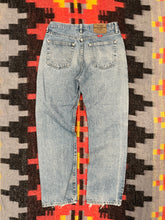 Load image into Gallery viewer, Vintage 2000s Wrangler Lightwash Jeans (30x30)