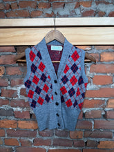 Load image into Gallery viewer, Vintage 70s Cardigan Sweater Vest (WS)