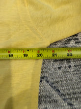 Load image into Gallery viewer, Vintage 80s Fred Perry Polo Shirt (M)