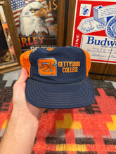 Load image into Gallery viewer, Vintage 80s Gettysburg College Trucker