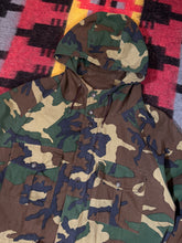 Load image into Gallery viewer, Vintage 70s Redhead Camo Jacket (L)
