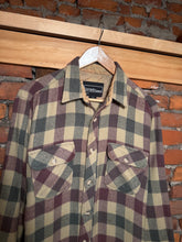 Load image into Gallery viewer, Vintage Current Seen Tan Flannel Shirt (L)