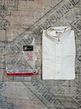 Load image into Gallery viewer, True Vintage Deadstock Gimbelbilt Dress Shirt (18, XL)