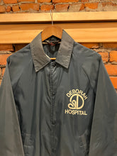 Load image into Gallery viewer, True Vintage Deborah Hospital Windbreaker (M)