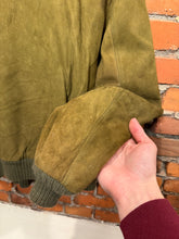 Load image into Gallery viewer, Vintage 1950s Suede DuPont Quilon Jacket (M)