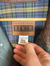 Load image into Gallery viewer, Vintage 1996 Fools Rush In Movie Cast Film Crew Jacket (XL)