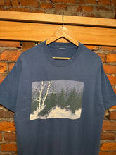 Load image into Gallery viewer, Vintage Snowy Landscape T-Shirt (L)

