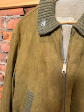 Load image into Gallery viewer, Vintage 1950s Suede DuPont Quilon Jacket (M)
