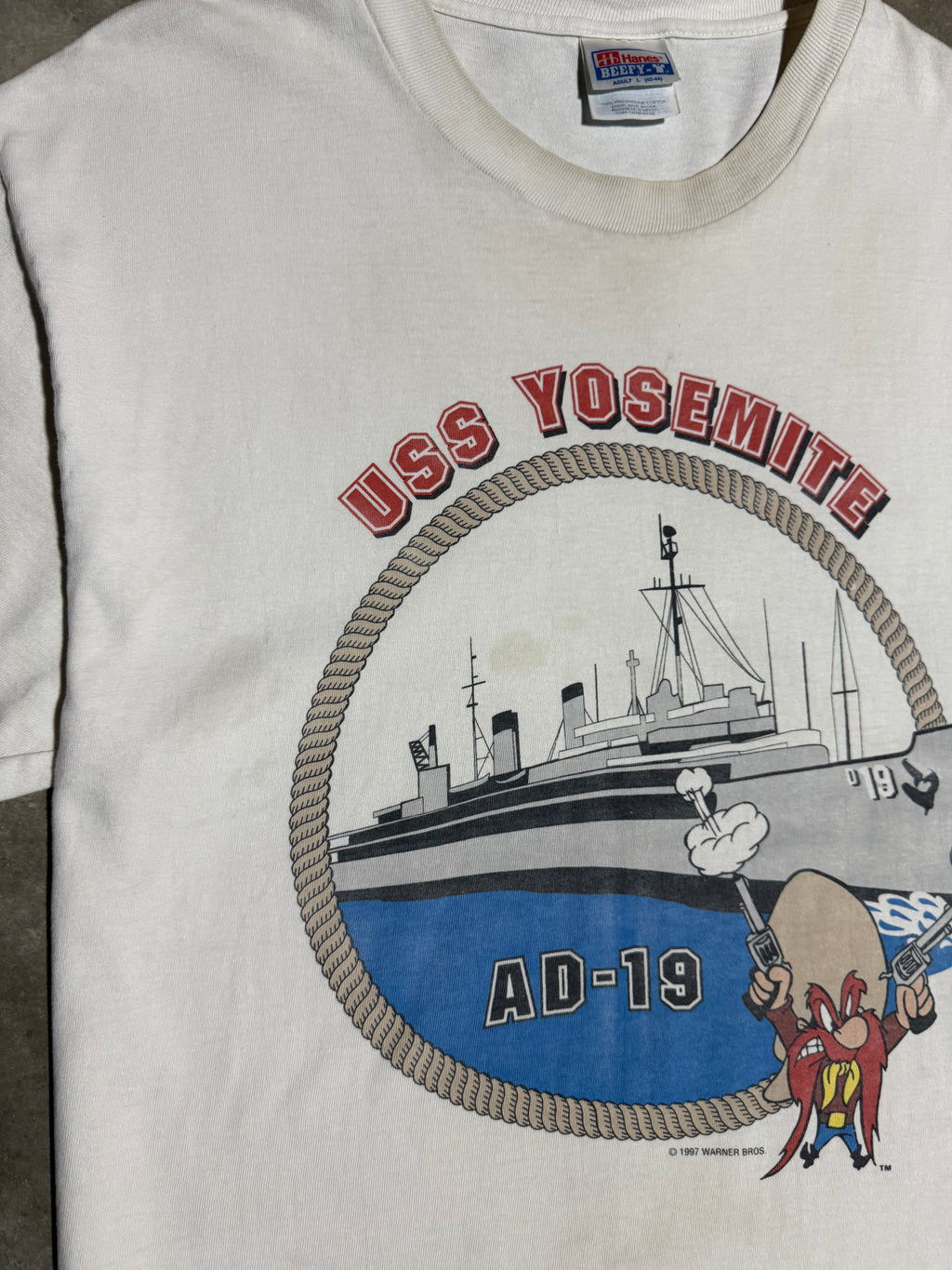 Vintage Distressed 1997 USS Yosemite Looney Tunes Shirt (L)