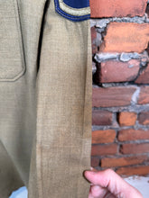 Load image into Gallery viewer, Vintage Military Airborne Shirt (M)
