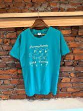 Load image into Gallery viewer, Vintage 90s Pennsylvania Dutch Country Shirt (M/L)
