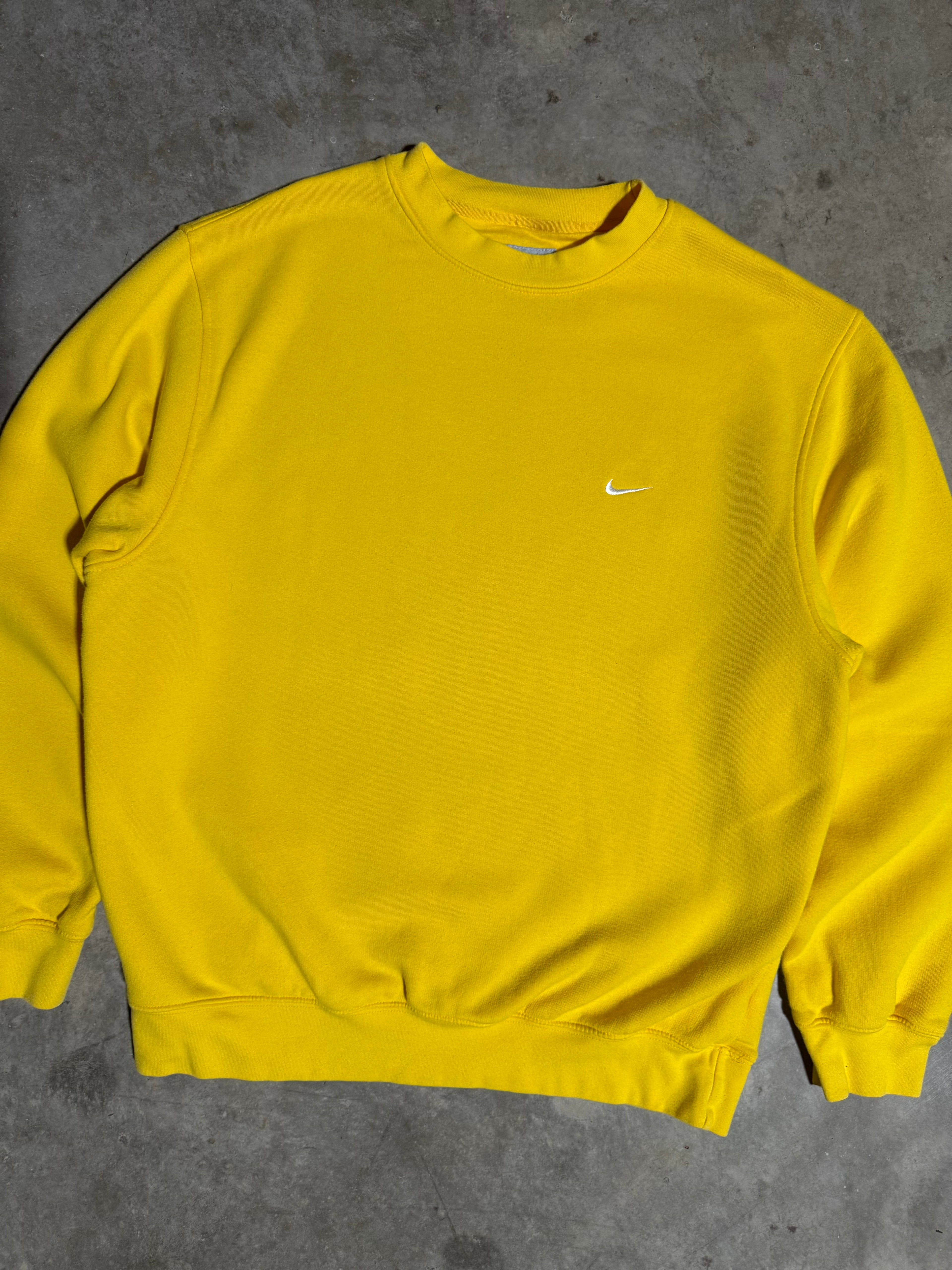 Vintage Y2K Yellow Nike Crewneck (L)