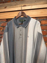 Load image into Gallery viewer, Vintage Knights of the Round Table Collared Crewneck (2XL)
