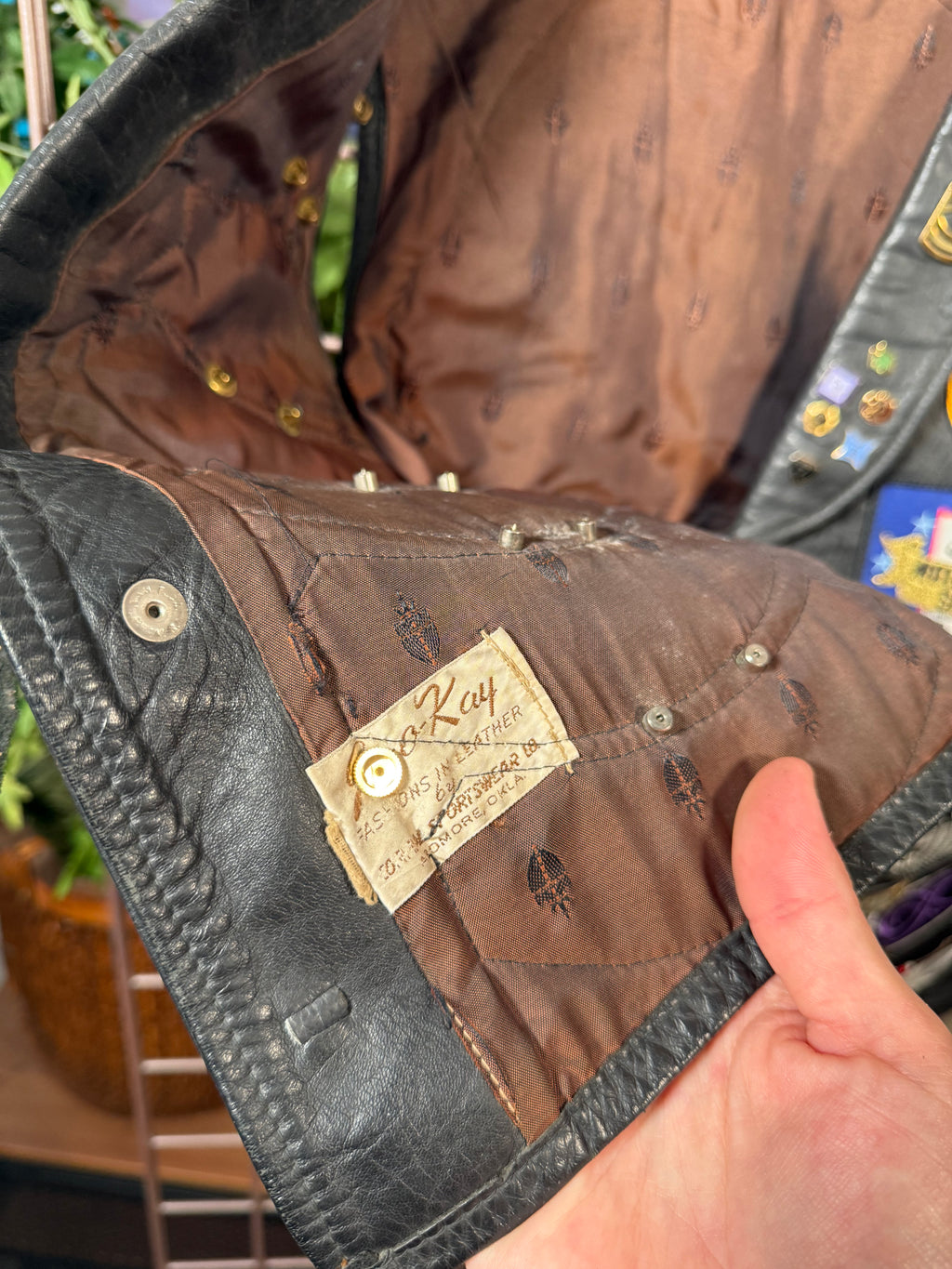 Vintage Leather Biker Vest With Patches and Pins (M)