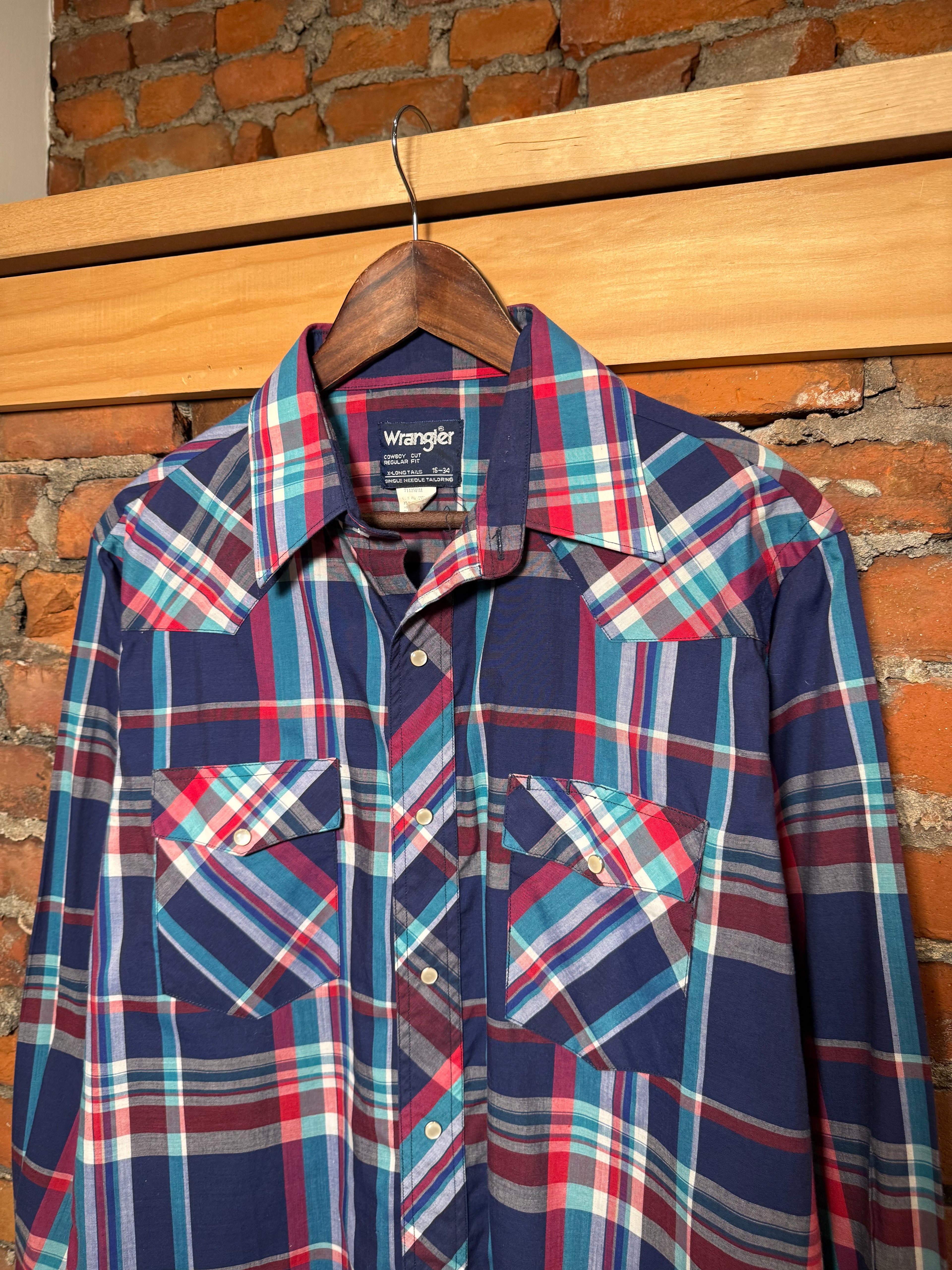 Vintage Wrangler Blue Red and White Pearl Snap Shirt (L)