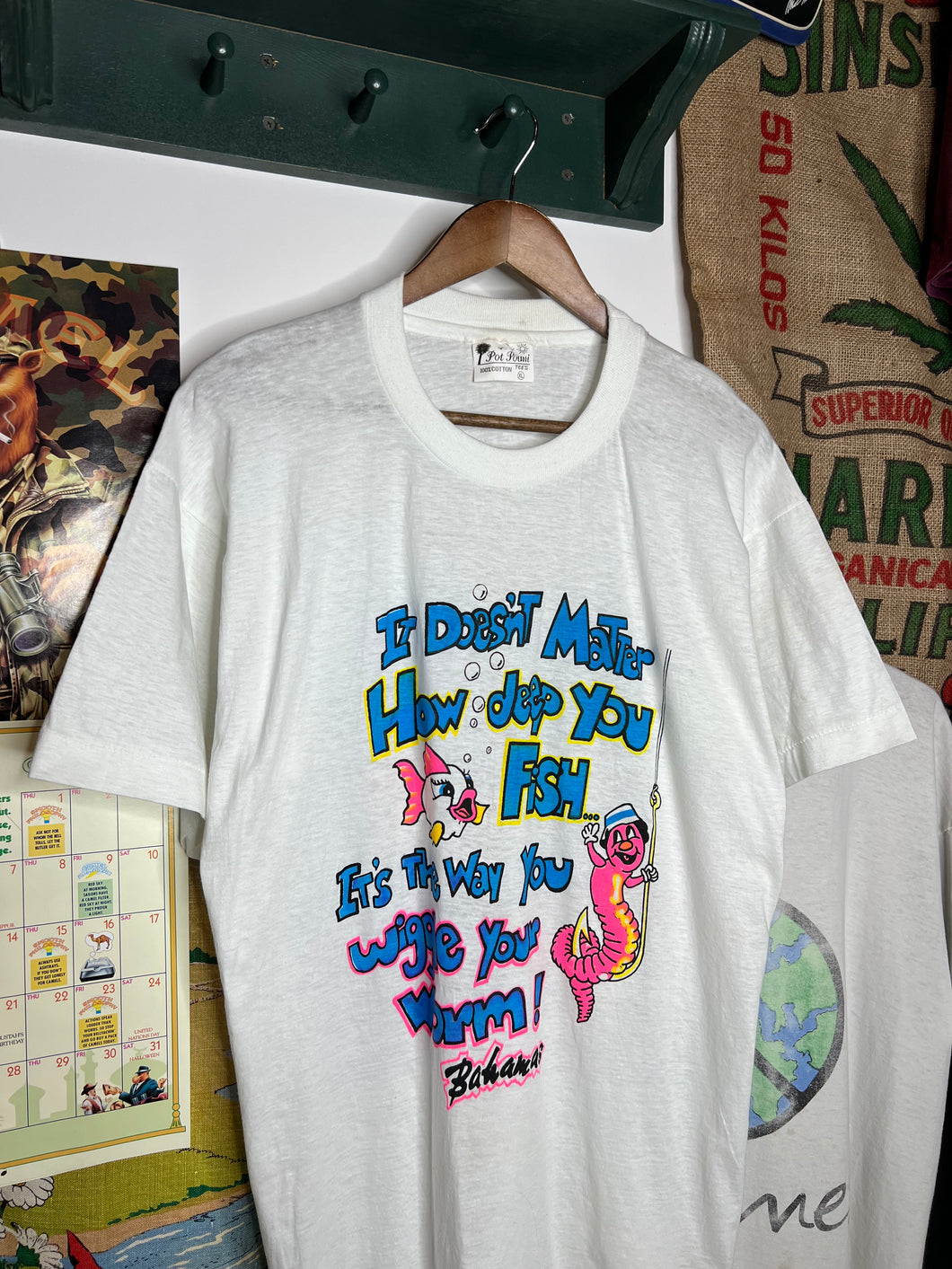 Vintage Wiggle Your Worm Shirt (L)