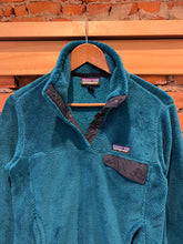 Load image into Gallery viewer, Patagonia Blue Fleece Pullover (WM)
