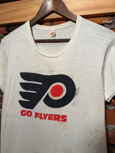Load image into Gallery viewer, Vintage 70s Distressed Philadelphia Flyers T-Shirt (S)

