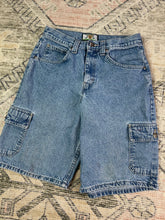 Load image into Gallery viewer, Vintage Sonoma Big Pocket Jean Shorts (28)
