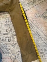 Load image into Gallery viewer, Vintage Military Airborne Shirt (M)
