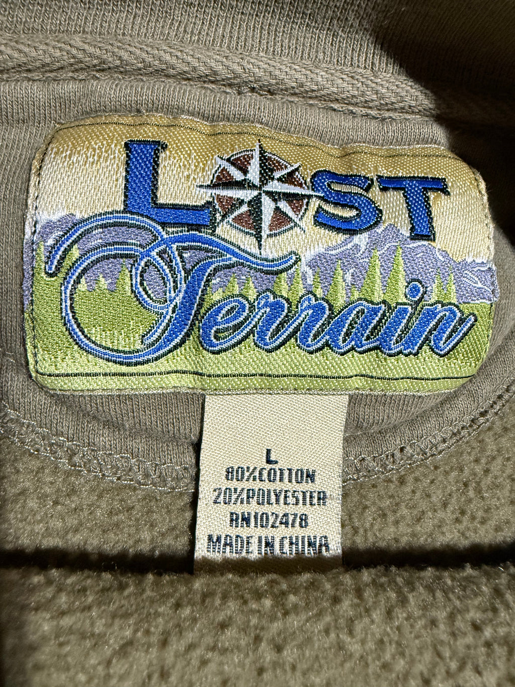 Vintage Sportsman’s Paradise Embroidered Crewneck (L)