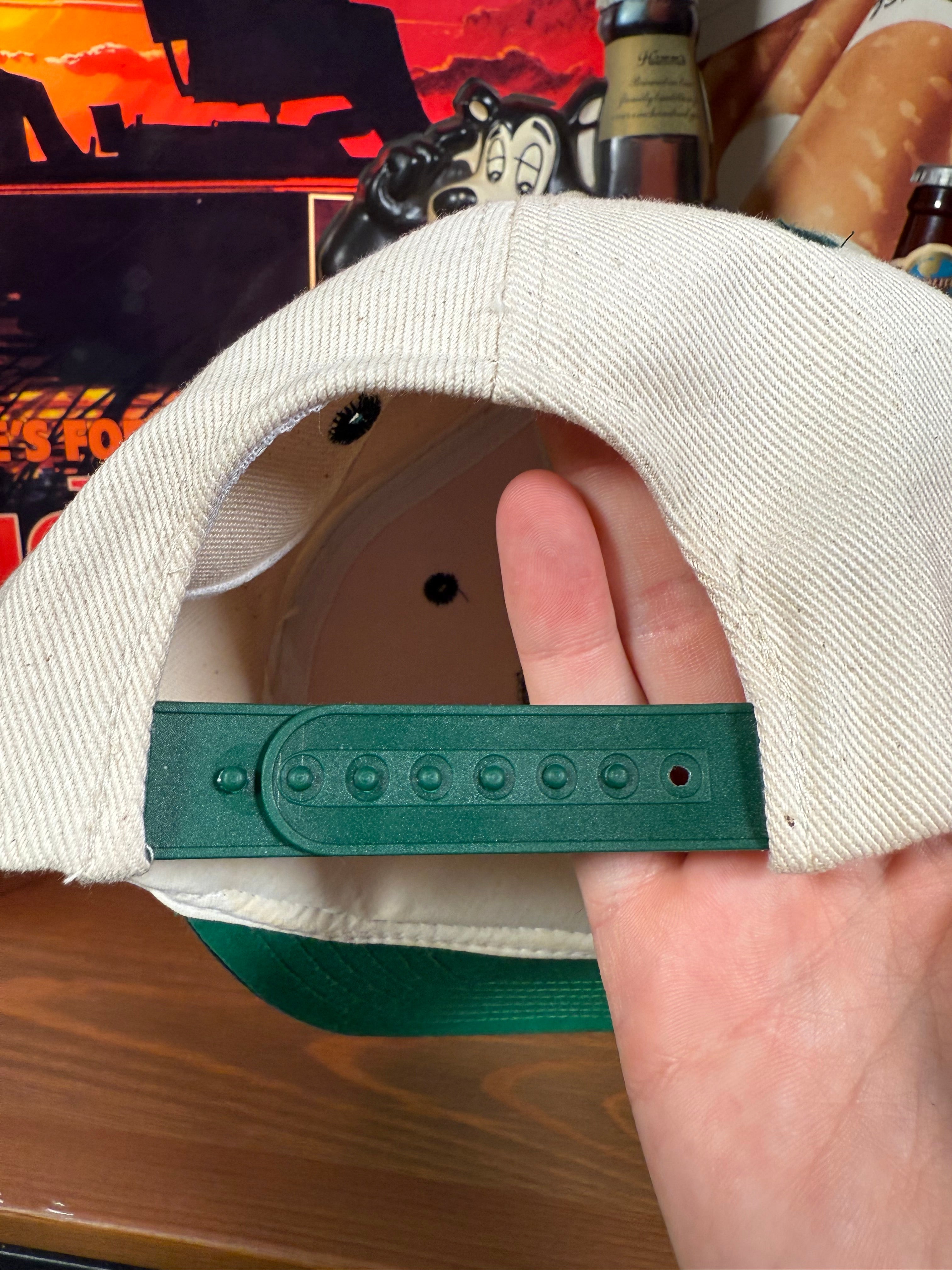 Vintage Bahamas B Snapback Hat
