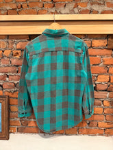 Load image into Gallery viewer, Vintage Timber Trail Green Flannel (S)

