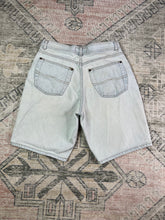 Load image into Gallery viewer, Vintage Structure Jeans Lightwash Jean Shorts (31)
