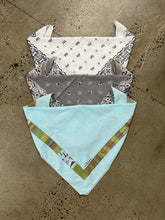 Load image into Gallery viewer, Lot of 3 Vintage Bandanas - White Grey and Blue
