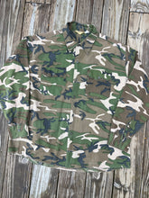 Load image into Gallery viewer, Vintage Ranger Camo Button Up Shirt (XL)
