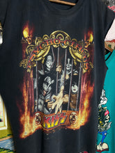 Load image into Gallery viewer, Vintage 90s Kiss Psycho Circus Cutoff Concert Tee (XL)
