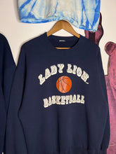 Load image into Gallery viewer, Vintage Lady Lion Basketball Crewneck (L)
