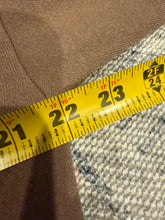 Load image into Gallery viewer, Vintage Artisans Brown Cut Collar Crewneck (M)
