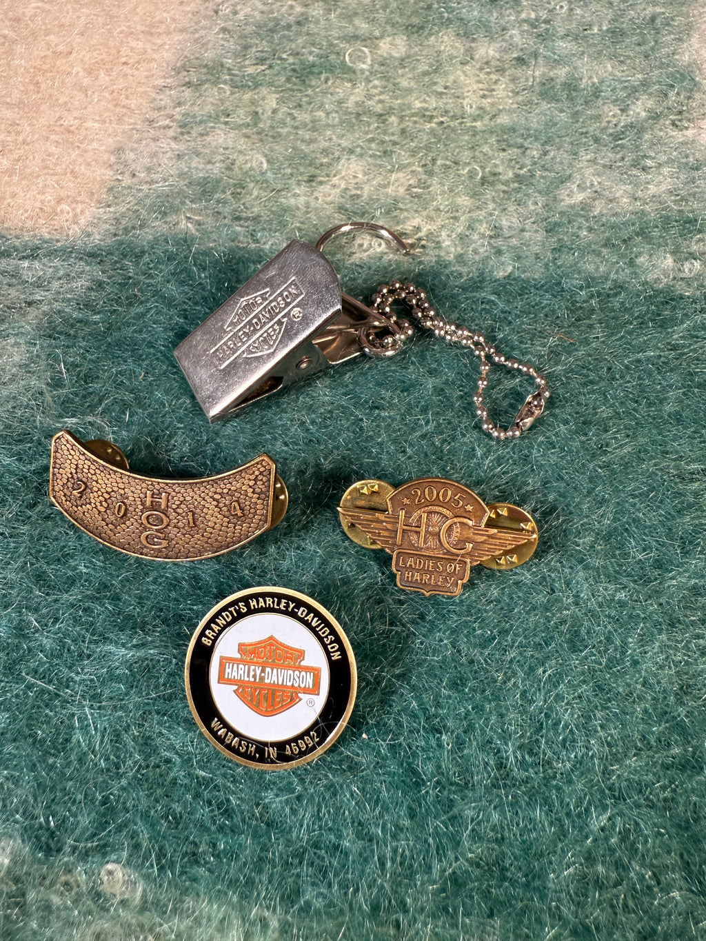 Lot of 4 Harley Davidson Pins and Clip