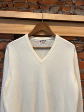 Load image into Gallery viewer, True Vintage Joseph King Knit Sweater (M)
