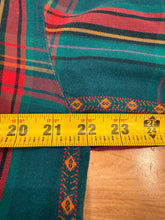 Load image into Gallery viewer, Vintage 90s Eddie Bauer Green Flannel (WM)
