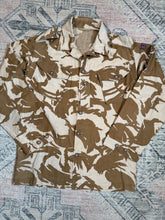 Load image into Gallery viewer, Vintage Desert Camo Union Jack Flag Jacket (XL)
