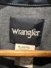 Load image into Gallery viewer, Vintage Wrangler Pearl Snap Denim Shirt (2XL)
