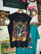 Load image into Gallery viewer, Vintage 90s Kiss Psycho Circus Cutoff Concert Tee (XL)
