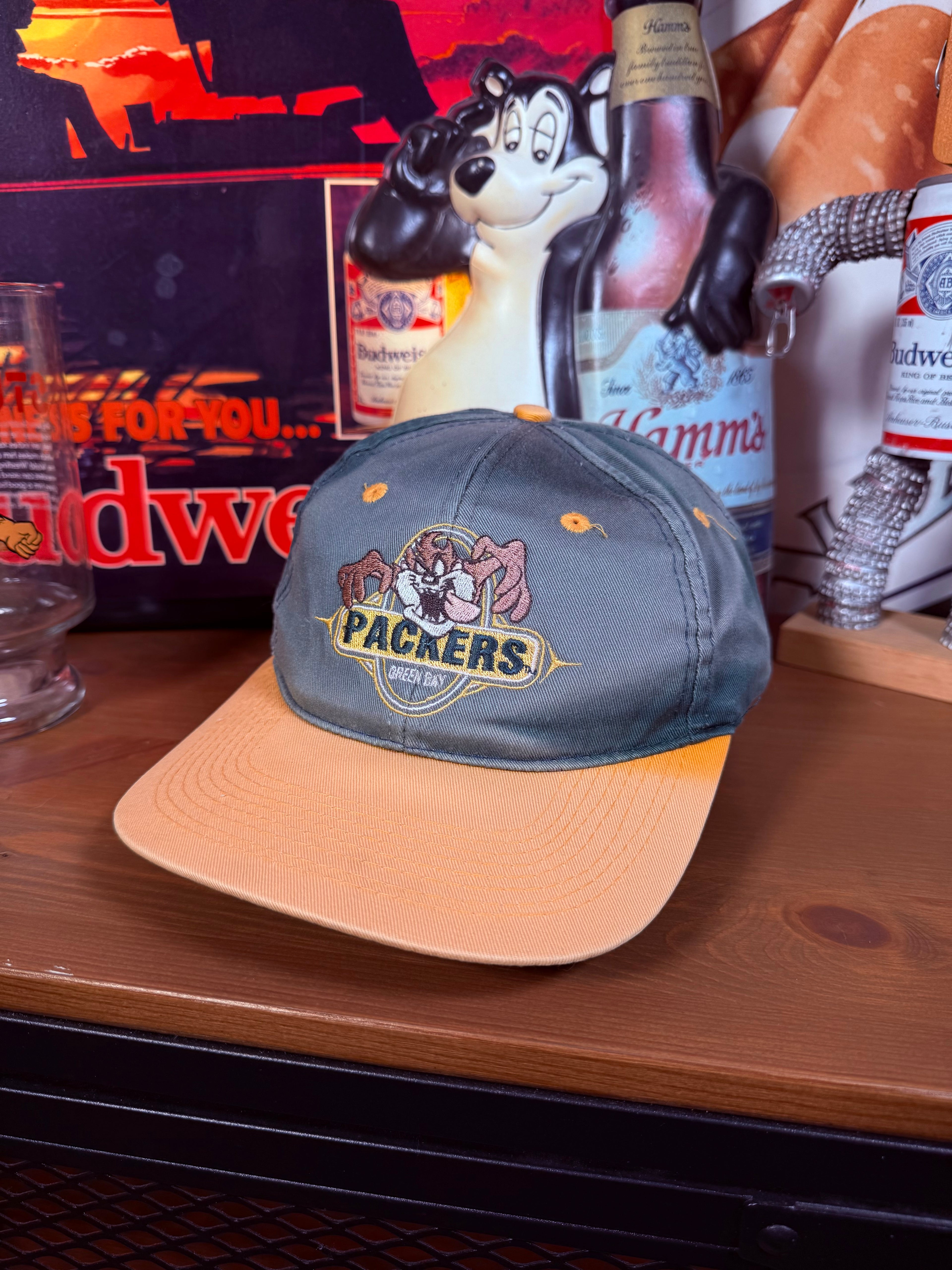 Vintage 90s Packers Taz Faded Snapback Hat