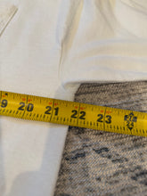 Load image into Gallery viewer, Vintage Fameco Dog Shirt (L)
