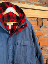 Load image into Gallery viewer, Vintage LL Bean Flannel Lined Parka (XL)
