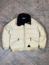 Load image into Gallery viewer, Vintage 90s Fila Puffer Jacket (L)
