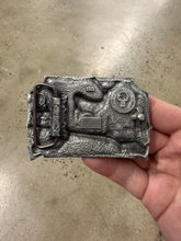 Load image into Gallery viewer, Vintage Buck Hunting Belt Buckle
