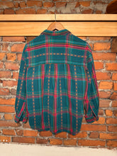 Load image into Gallery viewer, Vintage 90s Eddie Bauer Green Flannel (WM)
