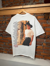 Load image into Gallery viewer, Vintage 1998 Garth Brooks Sevens Concert Shirt (XL)
