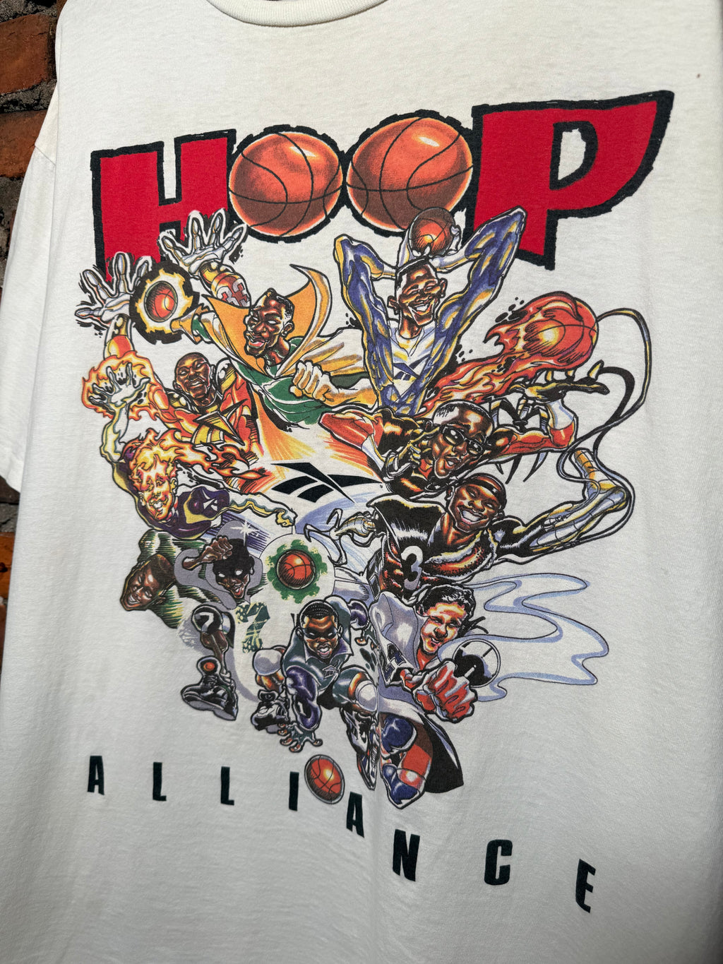 Vintage 90s Distressed Hoop Alliance Reebok T-Shirt (2XL)