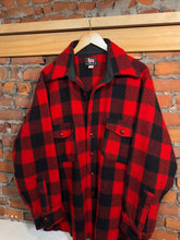 Load image into Gallery viewer, True Vintage Woolrich Buffalo Plaid Flannel Jacket (XL)
