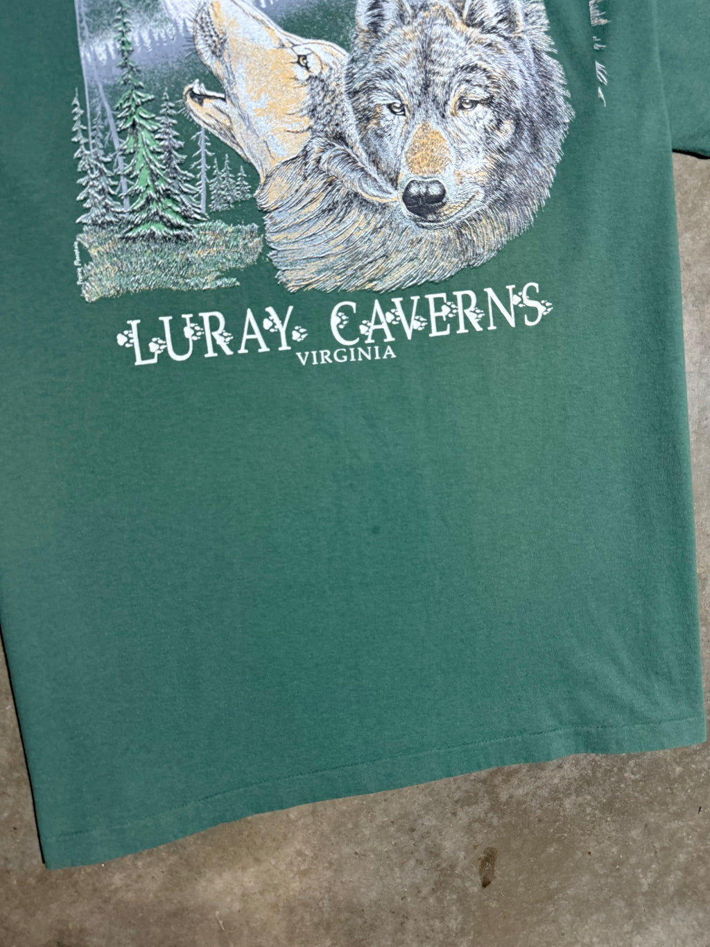 Vintage 90s Luray Caverns Wolves/Hummingbirds Double Sided Tee (XL)